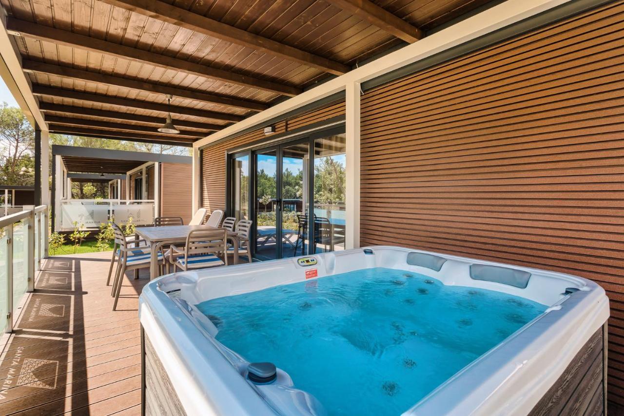 Premium Camping Homes Santa Marina, Lanterna Tar-Vabriga Zewnętrze zdjęcie