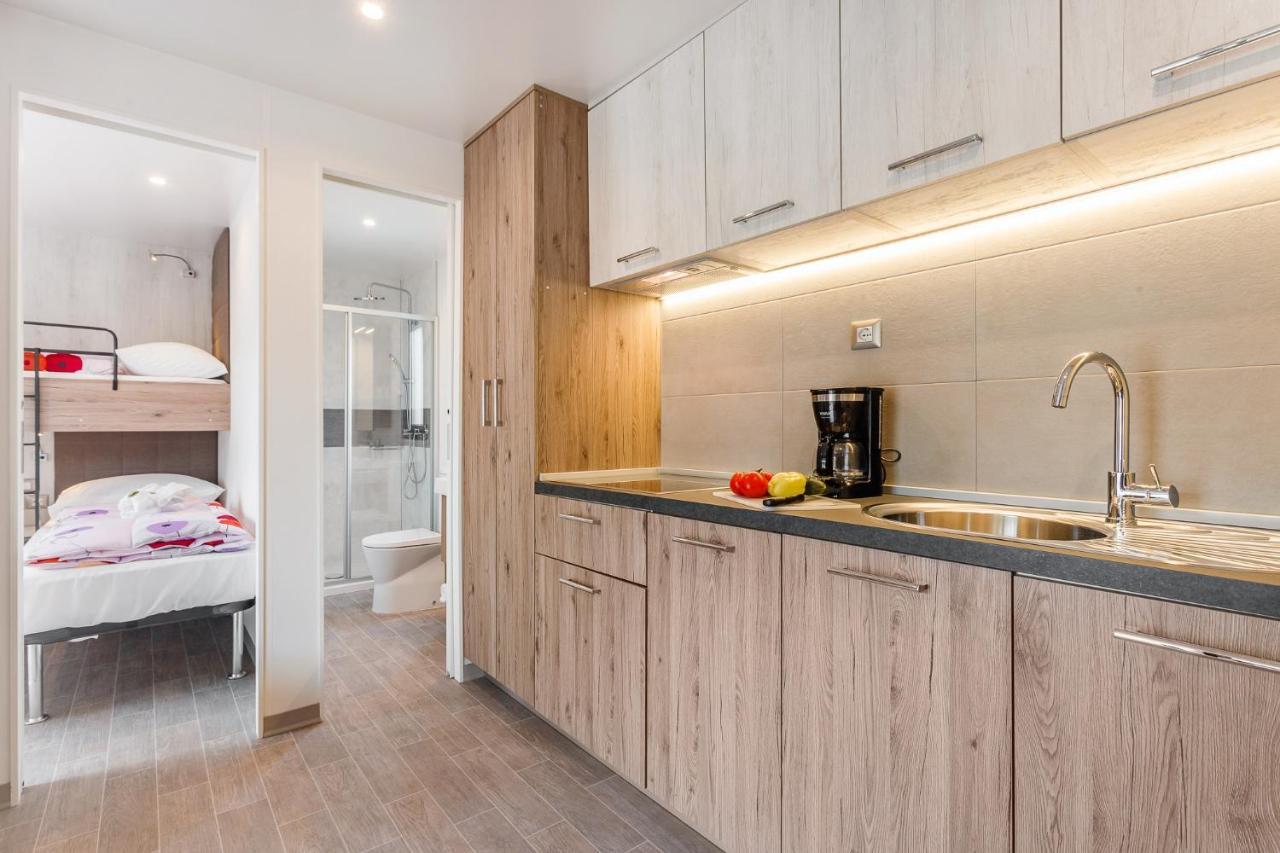 Premium Camping Homes Santa Marina, Lanterna Tar-Vabriga Zewnętrze zdjęcie